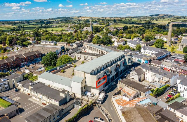 Claregate Court, Kildare, Co. Kildare - Click to view photos