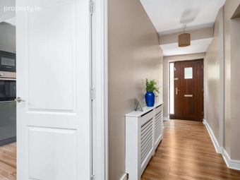 11 Rosse Court Avenue, Lucan, Co. Dublin, Lucan, Co. Dublin - Image 4