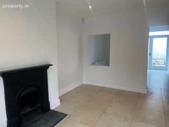 53 Carlingford Parade, Dublin 2 - Image 5