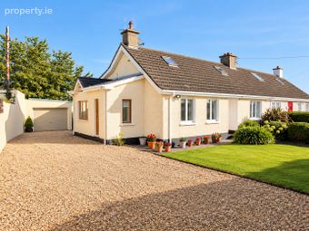 15 Kilgarron Park, Enniskerry, Co. Wicklow, Enniskerry, Co. Wicklow - Image 2