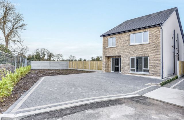 Milltown Manor, Ashbourne, Co. Meath - Click to view photos