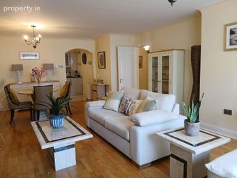 20 Irishtown Central, Golden Island, Athlone, Co. Westmeath, Athlone, Co. Westmeath - Image 5