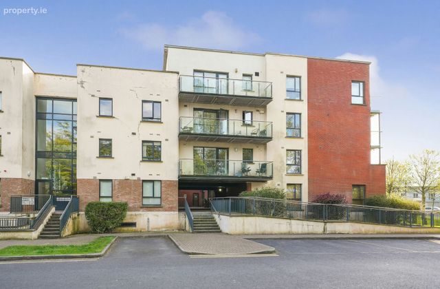 Apartment 4, Whatley Hall, Huntstown, Dublin 15 - Click to view photos