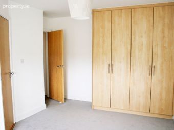 88 Grianan Fidh, Aiken's Village, Stepaside, Dublin 18 - Image 5