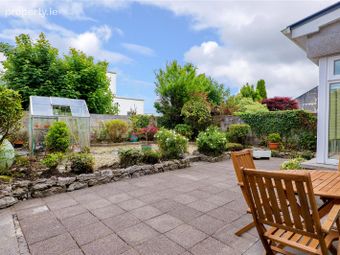 10 The Gardens, Threadneedle Road, Salthill, Galway, Salthill, Co. Galway - Image 2