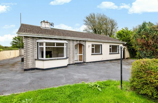 Hillview House, Curraghmore, Saltmills, Ballycullane, Co. Wexford - Click to view photos