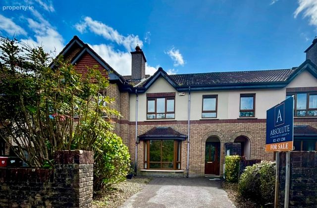 52 Yewlands, Maryborough Woods, Douglas, Co. Cork - Click to view photos