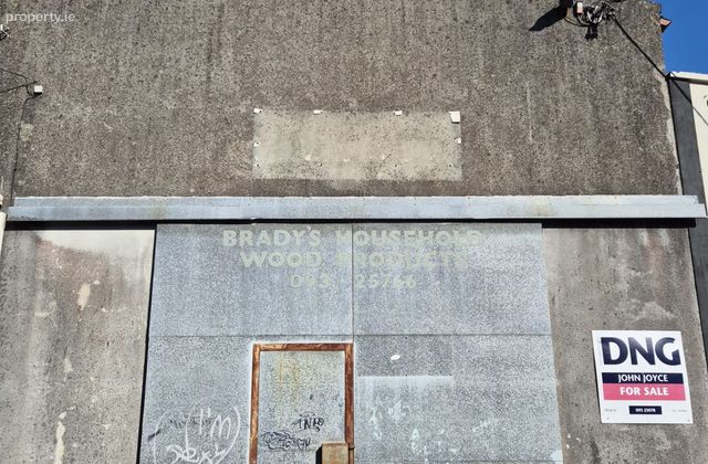 Liam Mellows Street, Tuam, Co. Galway - Click to view photos