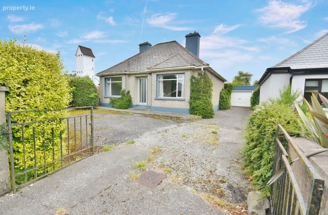 College Road, Castleisland, Castleisland, Co. Kerry - Click to view photos