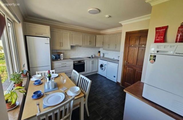 Carragh Court,knocknacarra Road,galway, Pollnarooma, Co. Galway - Click to view photos
