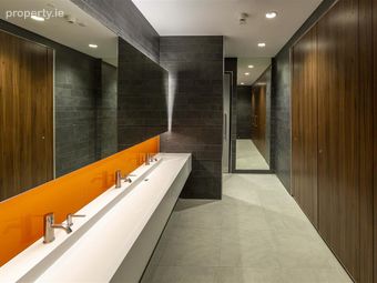 76 Sir John Rogersons Quay, Dublin 2, Dublin 2 - Image 5