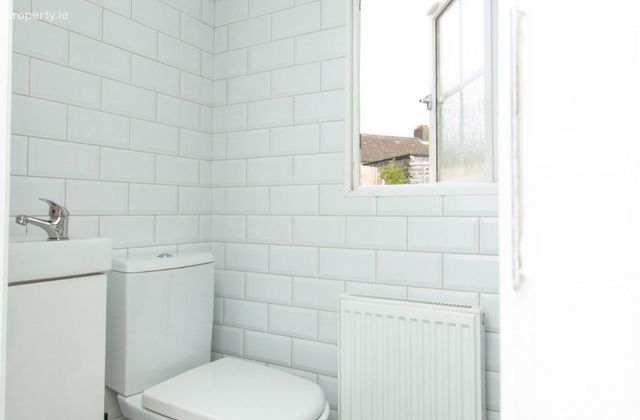 372 Kildare Road, Dublin 12, Crumlin, Dublin 12 - Click to view photos