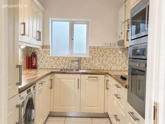 Apartment, Pembroke Court, Ballsbridge, Dublin 4 - Image 4