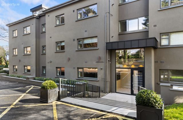 Apartment 10, Errigal House, Eglinton Court, Donnybrook, Dublin 4 - Click to view photos