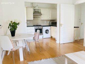 Apartment 83, Kerrymount, Castle Court, Kilgobbin Wood, Dublin 18 - Image 3