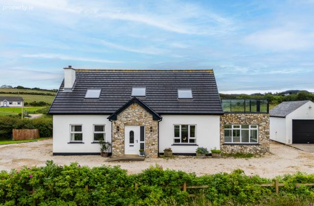 Lowena, Gortnabrade, Carrigart, Co. Donegal, Carrigart, Co. Donegal - Click to view photos