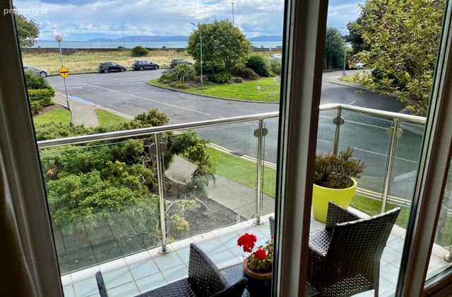 Apartment 10, Aras Na Tra, Cois Cuain, Salthill, G, Galway City Centre, Co. Galway - Click to view photos