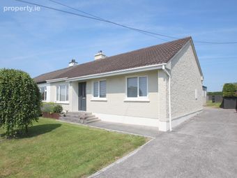 4 Saint Manchan's Estate, Derrynagun, Ballycumber, Lemanaghan, Co. Offaly