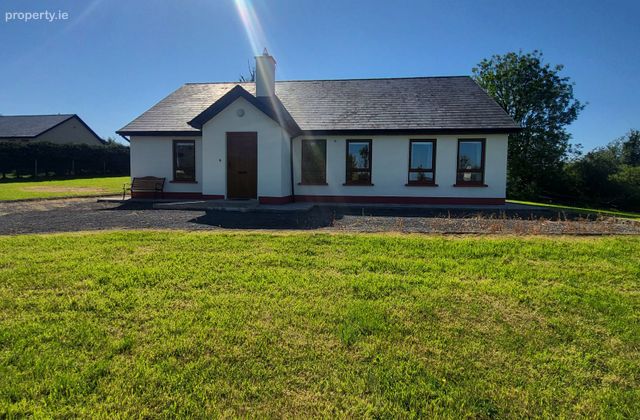 7 Barravally Forest Park, Barravally, Kilglass, Co. Roscommon - Click to view photos