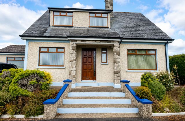 Woodhaven, Clonmore North, Cahir, Co. Tipperary - Click to view photos