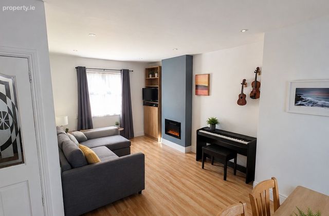 Cord Road, Drogheda, Co. Louth - Click to view photos