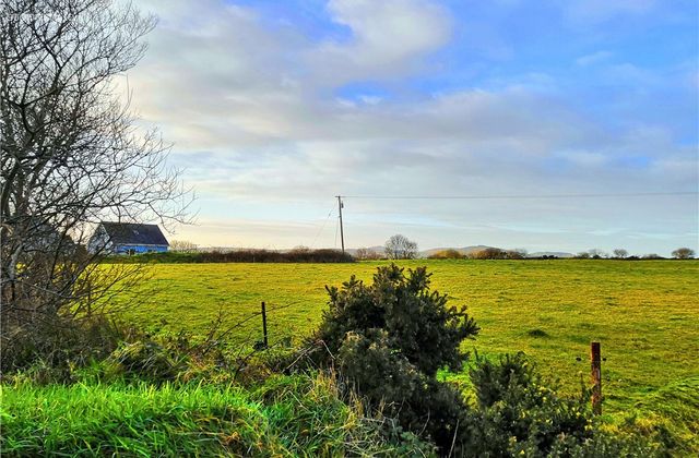 Ardea, Ballinacarriga, Dunmanway, Co. Cork - Click to view photos