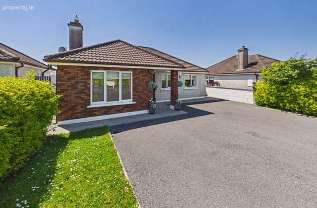 18 Hawthorn Close, Ballinasloe, Co. Galway, Ballinasloe, Co. Galway - Click to view photos