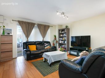 15 Melville Lawn, Finglas, Dublin 11, Finglas, Dublin 11 - Image 3