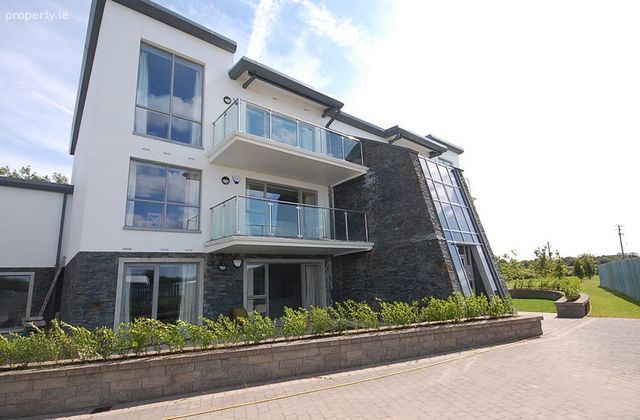 Chamley Gardens, Swords Road, Malahide, Co. Dublin - Click to view photos