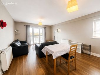 Apartment 8, Nore House, Canada Square, Newtown, Co. Waterford - Image 3