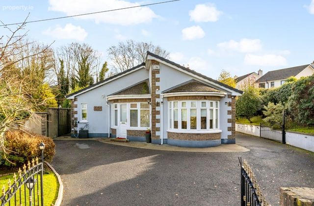 Woodbury Court, Green Road, Newbridge, Co. Kildare - Click to view photos