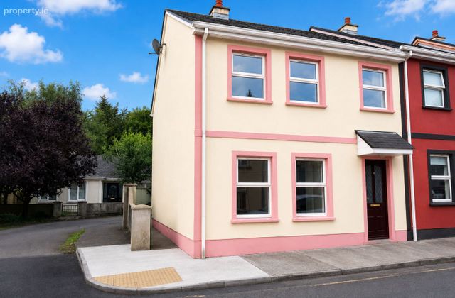 10 Castle Row, Ballina, Ballina, Co. Mayo - Click to view photos
