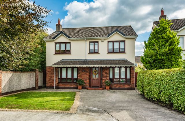 11 Dun Na Riogh Walk, Naas, Co. Kildare - Click to view photos