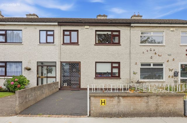 16 Inbhir Ide Drive, Malahide, Co. Dublin - Click to view photos