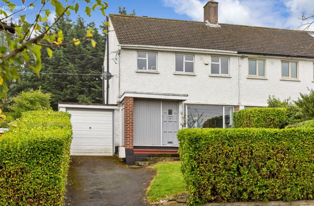 34 Sweetmount Park, Dundrum, Dublin 14 - Click to view photos