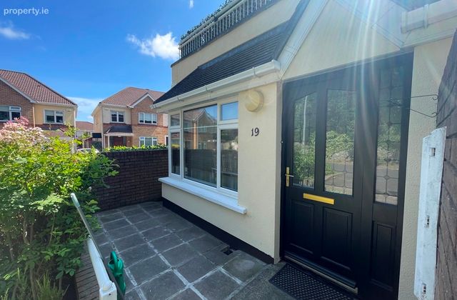 Newlands Manor Park, Clondalkin, Dublin 22, Clondalkin, Dublin 22 - Click to view photos