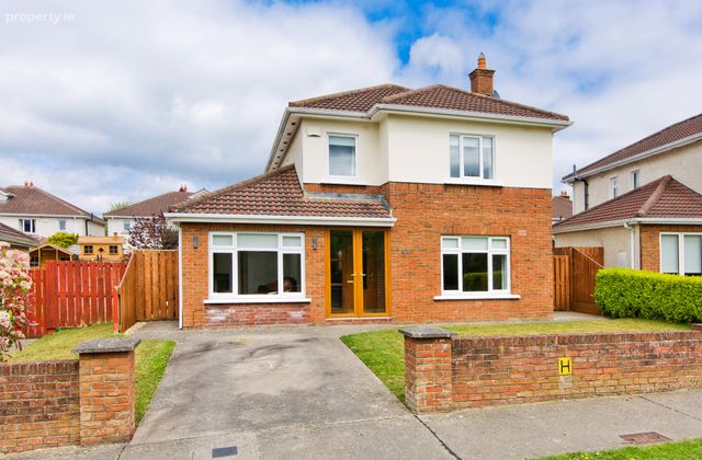 6 Woodstown Walk, Knocklyon, Dublin 16, Knocklyon, Dublin 16 - Click to view photos