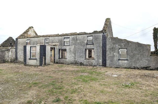 Monacahee, Ramsgrange, Co. Wexford - Click to view photos