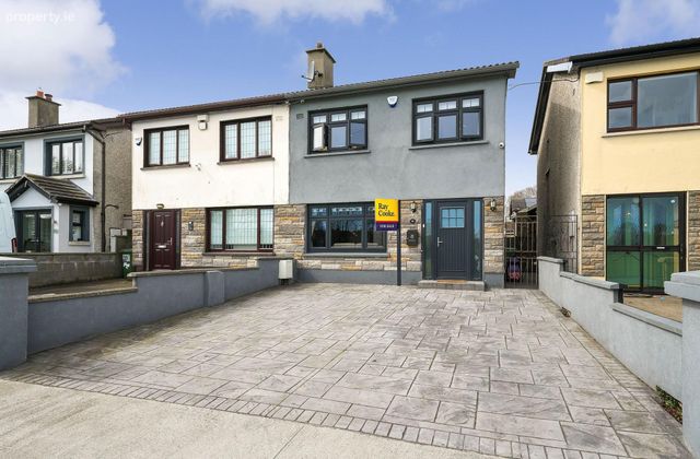 18 Riversdale Crescent, Clondalkin, Dublin 22, Clondalkin, Dublin 22 - Click to view photos