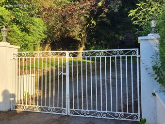 'rockwood', Lisheen Road, Manor Kilbride, Blessington, Oldcourt, Co. Wicklow - Image 3