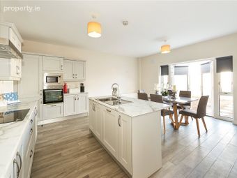 St Edmunds - 3 Bedroom House, St Edmunds, Lucan, Co. Dublin - Image 2