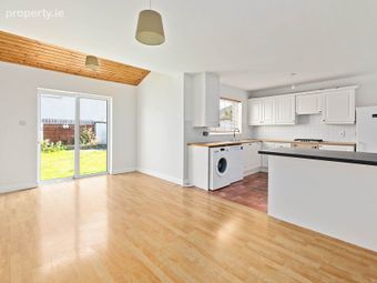 20 Johnsbridge Walk, Lucan, Co. Dublin, Lucan, Co. Dublin - Image 2