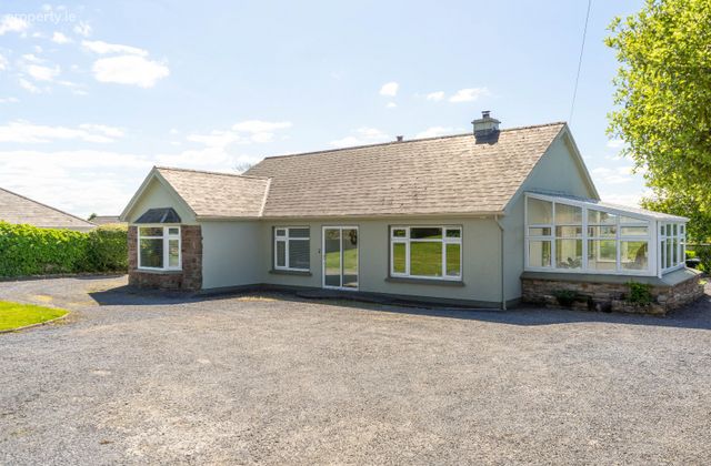 Kano Lodge, Dromtacker, Tralee, Co.kerry, Tralee, Co. Kerry - Click to view photos