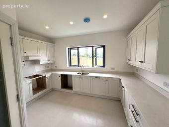 34 Fairways, Dromod, Dromod, Co. Leitrim - Image 2