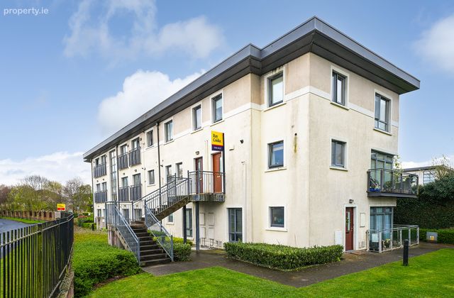 32 Phibblestown House, Block B, Clonee, Dublin 15, Clonee, Dublin 15 - Click to view photos