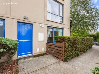 4 Parkview Grove, Finglas, Dublin 11, Finglas, Dublin 11 - Image 2
