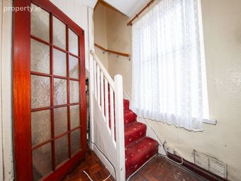 9 Magennis Square, Townsend Street, Dublin 2, Dublin 2 - Image 2