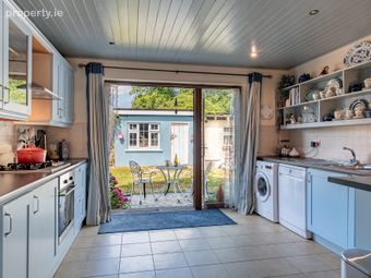 Sean N&oacute;s, 2 Old Seaview Cottages, Sneem, Co Kerry, Sneem, Co. Kerry - Image 4