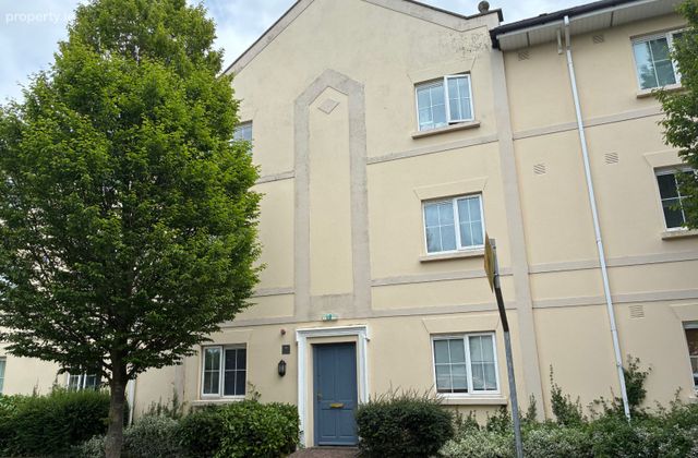 9 De Vesci Court, Fairgreen, Portlaoise, Co. Laois - Click to view photos