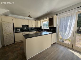 71 Burnell Park Lawn, Dublin 15, Carpenterstown, Dublin 15 - Image 3